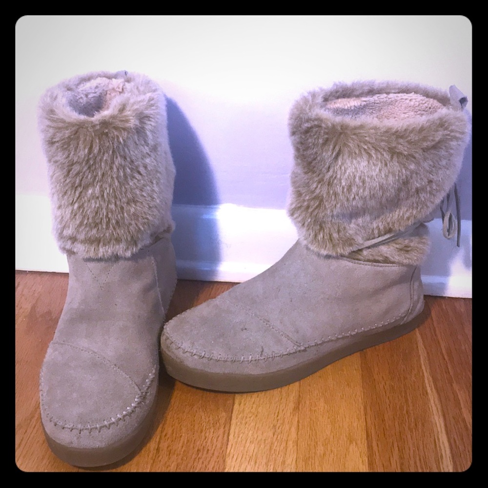 Toms Nepal Fur Winter Boots women’s size 10